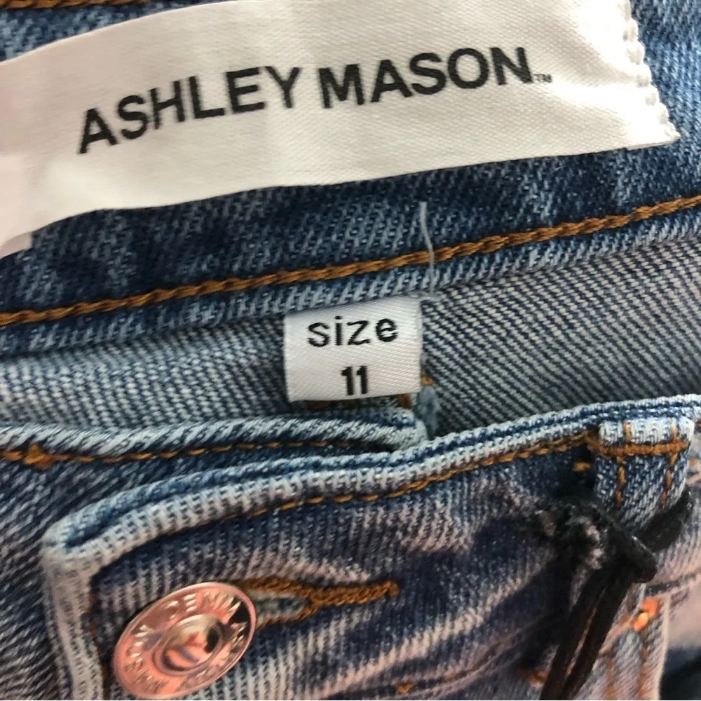 𝅺NWT Ashley Mason Super High Rise Mom Jeans | Size 11 - Picture 7 of 15